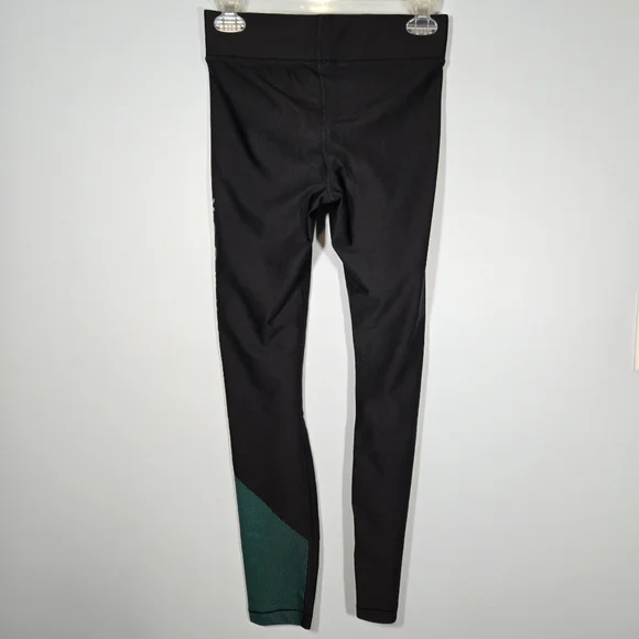 Under Armour‎ Women’s Black and Green Compression Leggings Size Medium - Picture 4 of 6